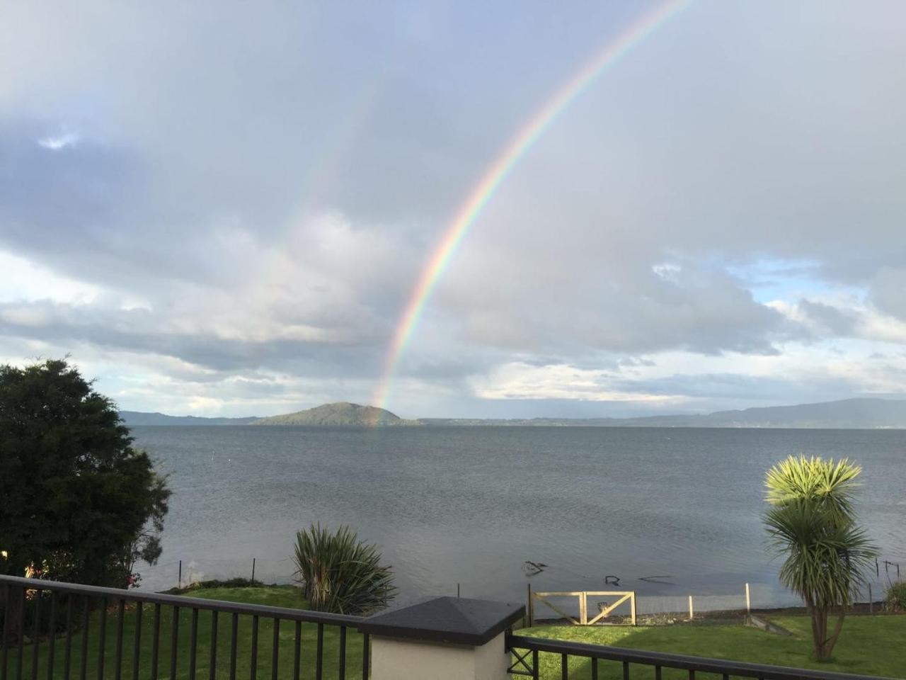 Super Lake Edge Lodge Rotorua Zewnętrze zdjęcie